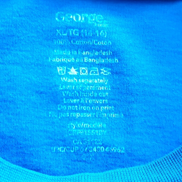 'Greetings from Space' Long Sleeved Graphic T-shirt EUC - Picture 3 of 3